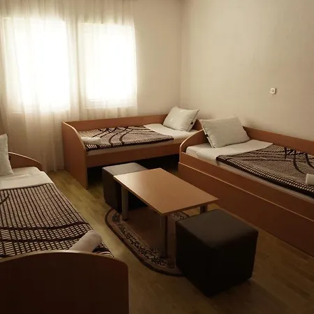 Famous.rs Villa Ohrid
